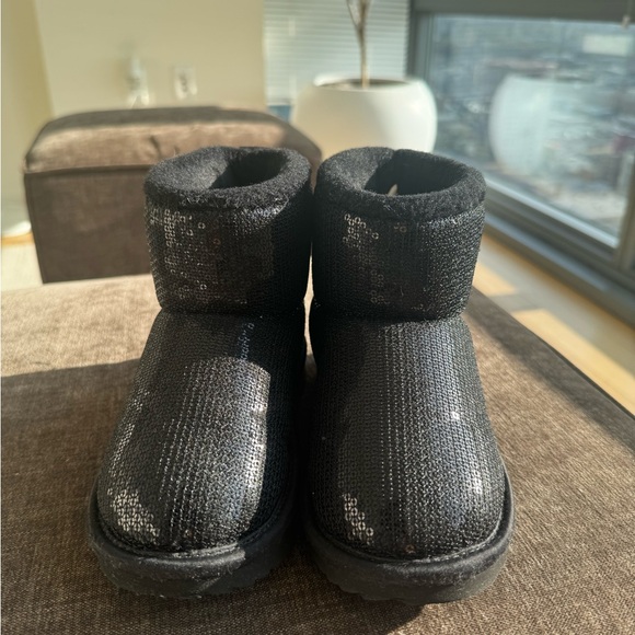 UGG Black Sequin Boots - Picture 1 of 4